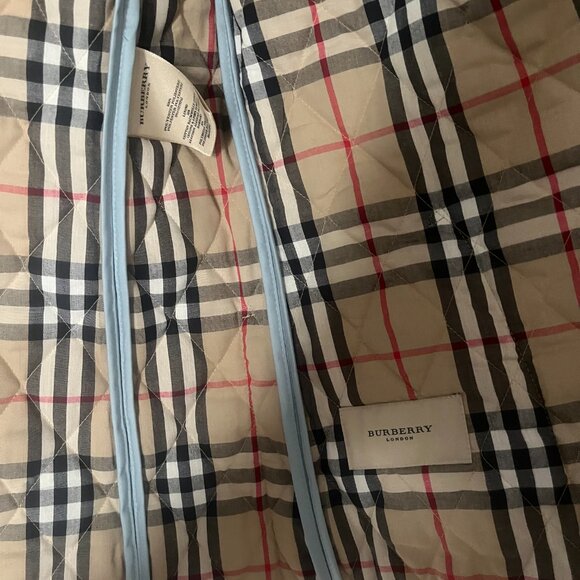 NWT Burberry Jacket - Picture 4 of 4